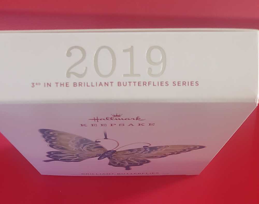 Brilliant Butterflies #3 - Brilliant Butterflies (Butterflies) ornament collectible [Barcode 763795409365] - Main Image 3