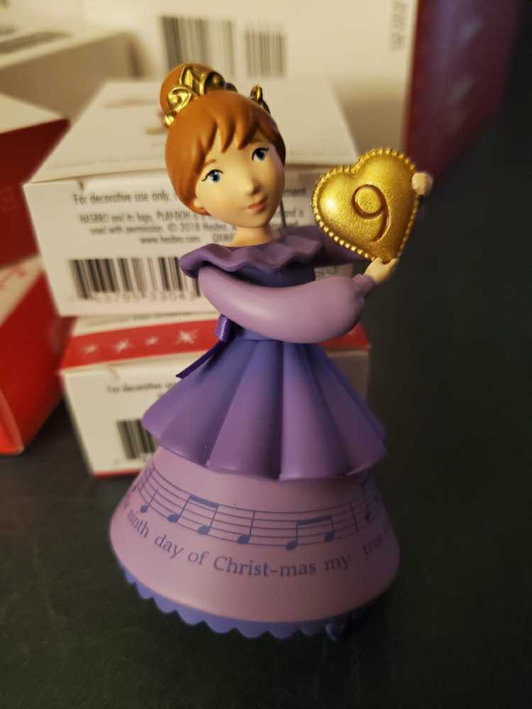 12 Days Of Christmas: #9/Nine Ladies Dancing - Twelve Days Of Christmas (12 Days Of Christmas) ornament collectible [Barcode 763795409808] - Main Image 2