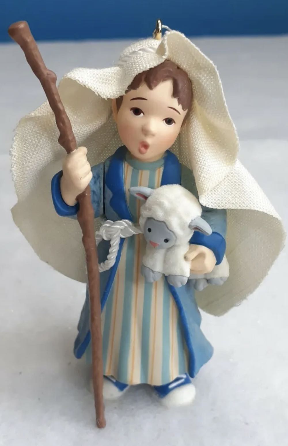 Sweetest Little Shepherd - Nativity (Magic: Sound (Battery Op)) ornament collectible [Barcode 015012786095] - Main Image 3