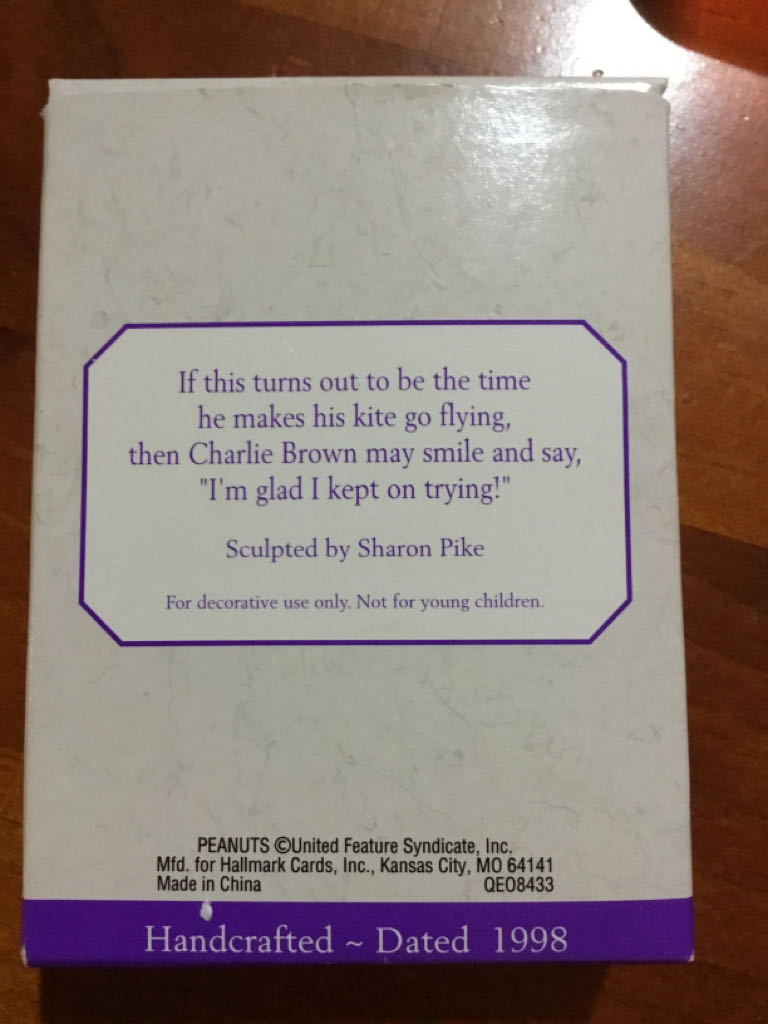 Going Up? - Peanuts Non-Christmas (Charlie Brown / Peanuts) ornament collectible [Barcode 015012445428] - Main Image 2