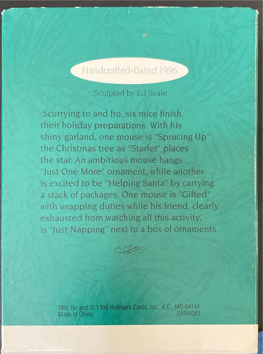 Miniature Tiny Christmas Helpers - Minature Tender Touches Mice (Tiny Christmas Helpers) ornament collectible [Barcode 015012305067] - Main Image 2