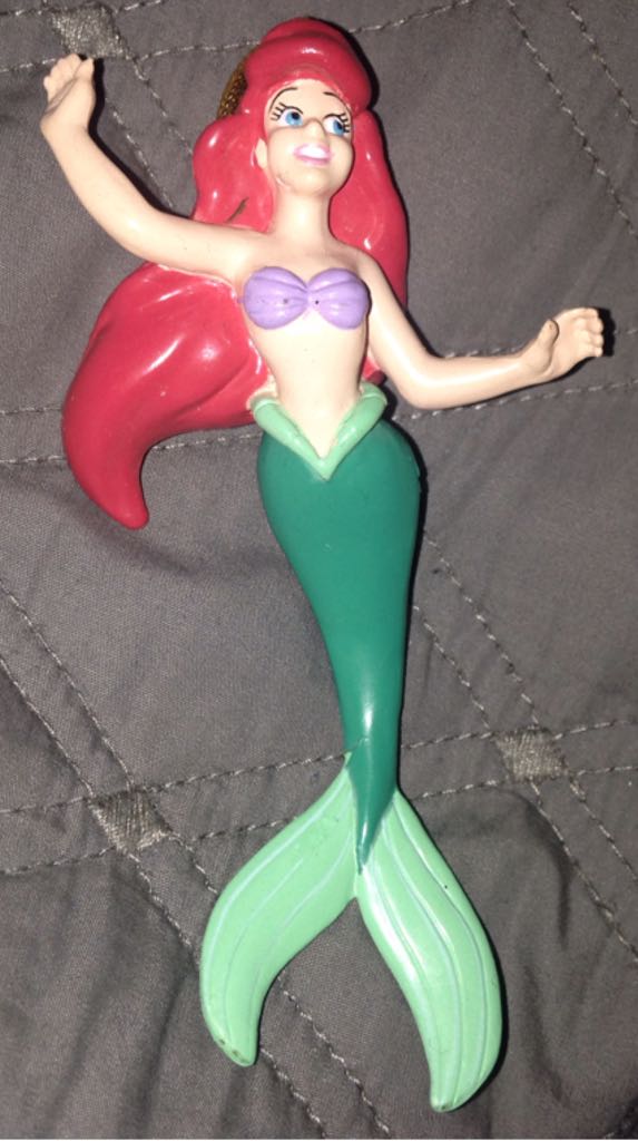 Snoopy Skating - Crystal