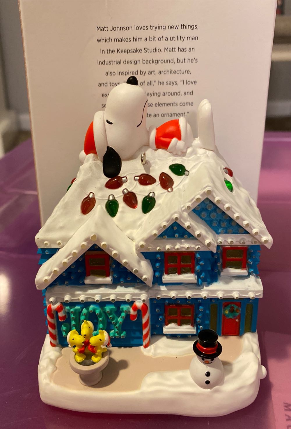 Merriest House in Town - The Peanuts Gang (Winter) ornament collectible [Barcode 763795474097] - Main Image 4