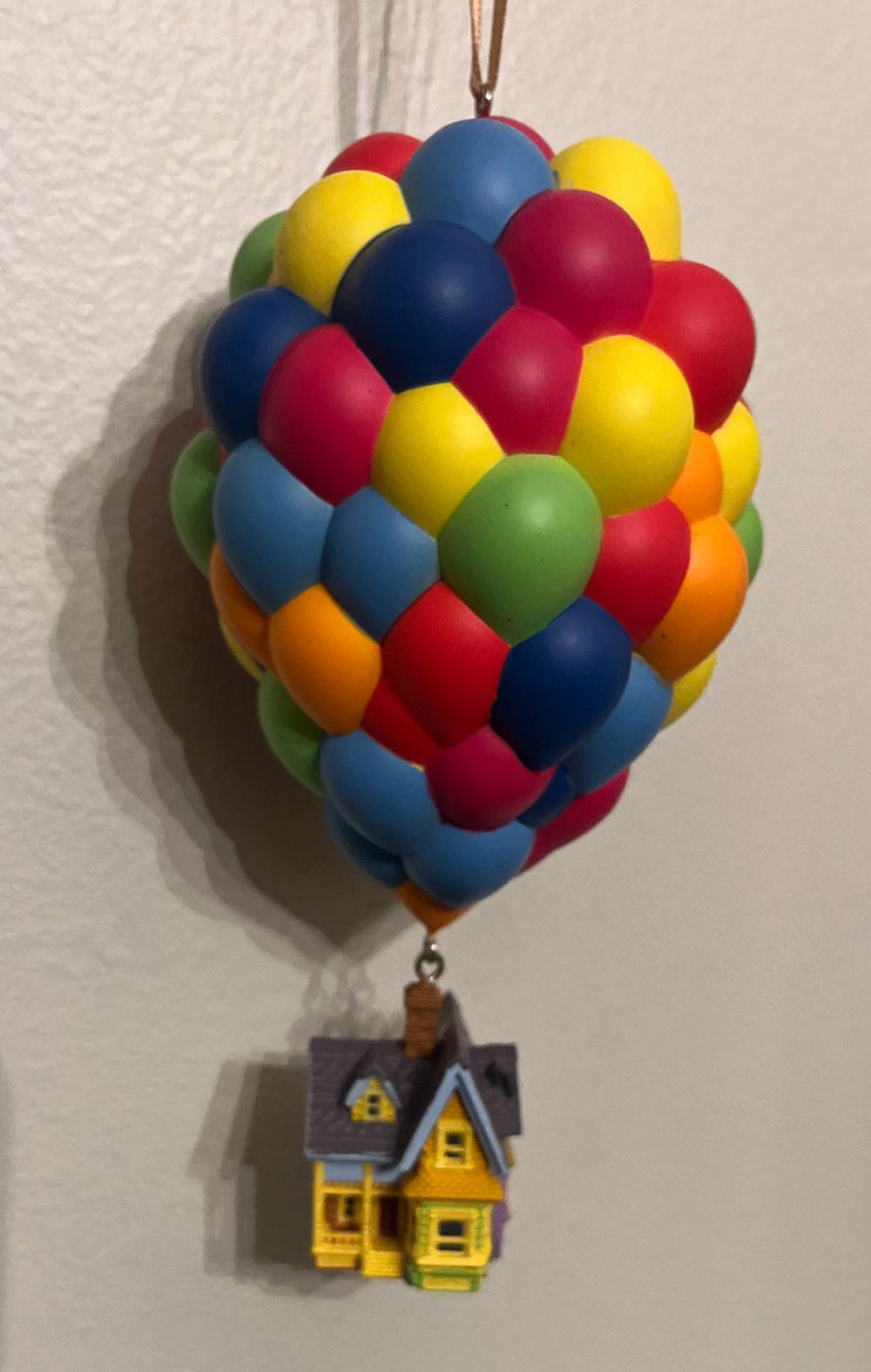 Disney Pixar up - Hot Air Balloon (Up) ornament collectible [Barcode 763795409747] - Main Image 3