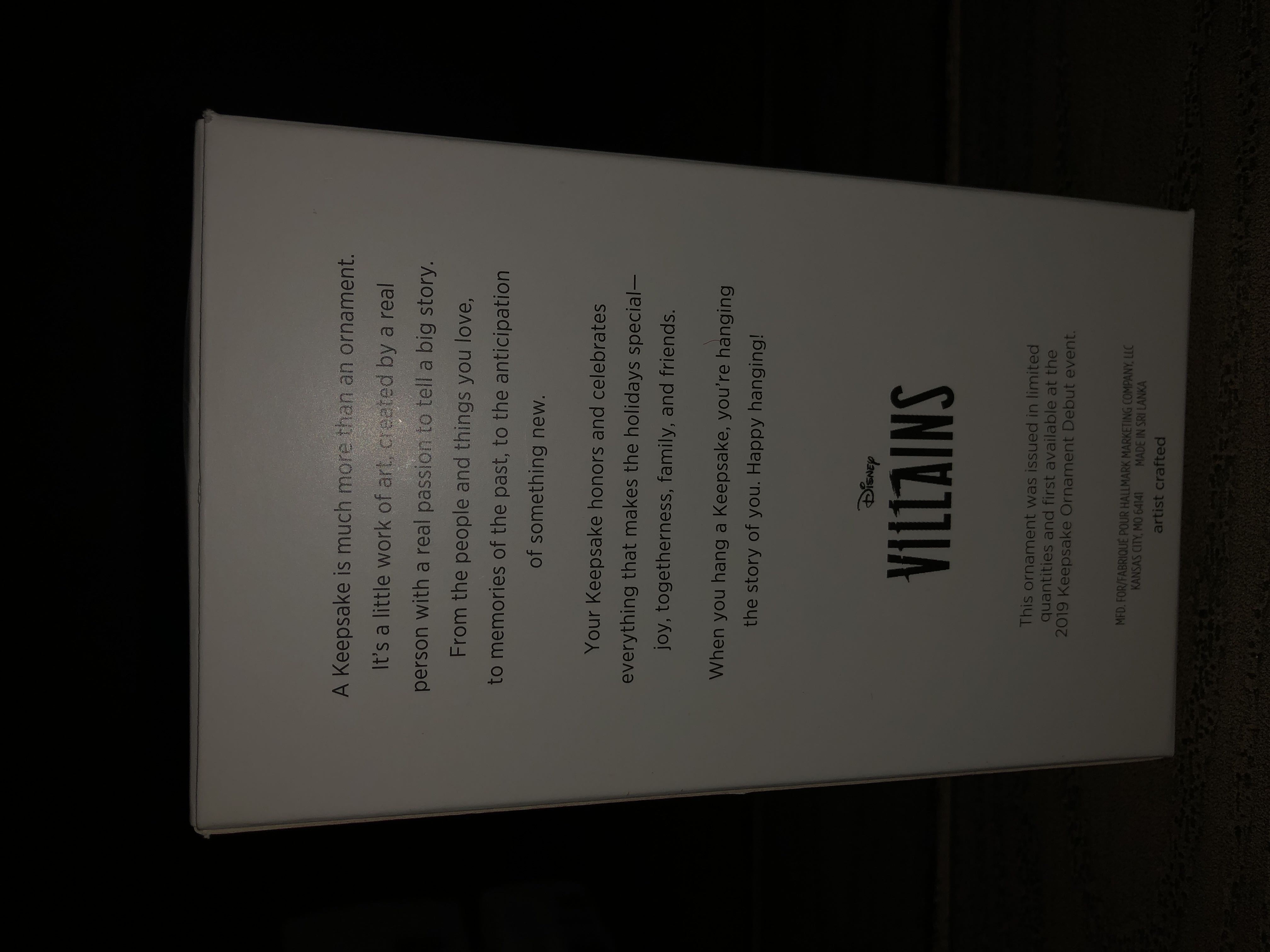 Cruelly De Vil - Disney Villains (Disney 101 Dalmations) ornament collectible [Barcode 763795463640] - Main Image 3