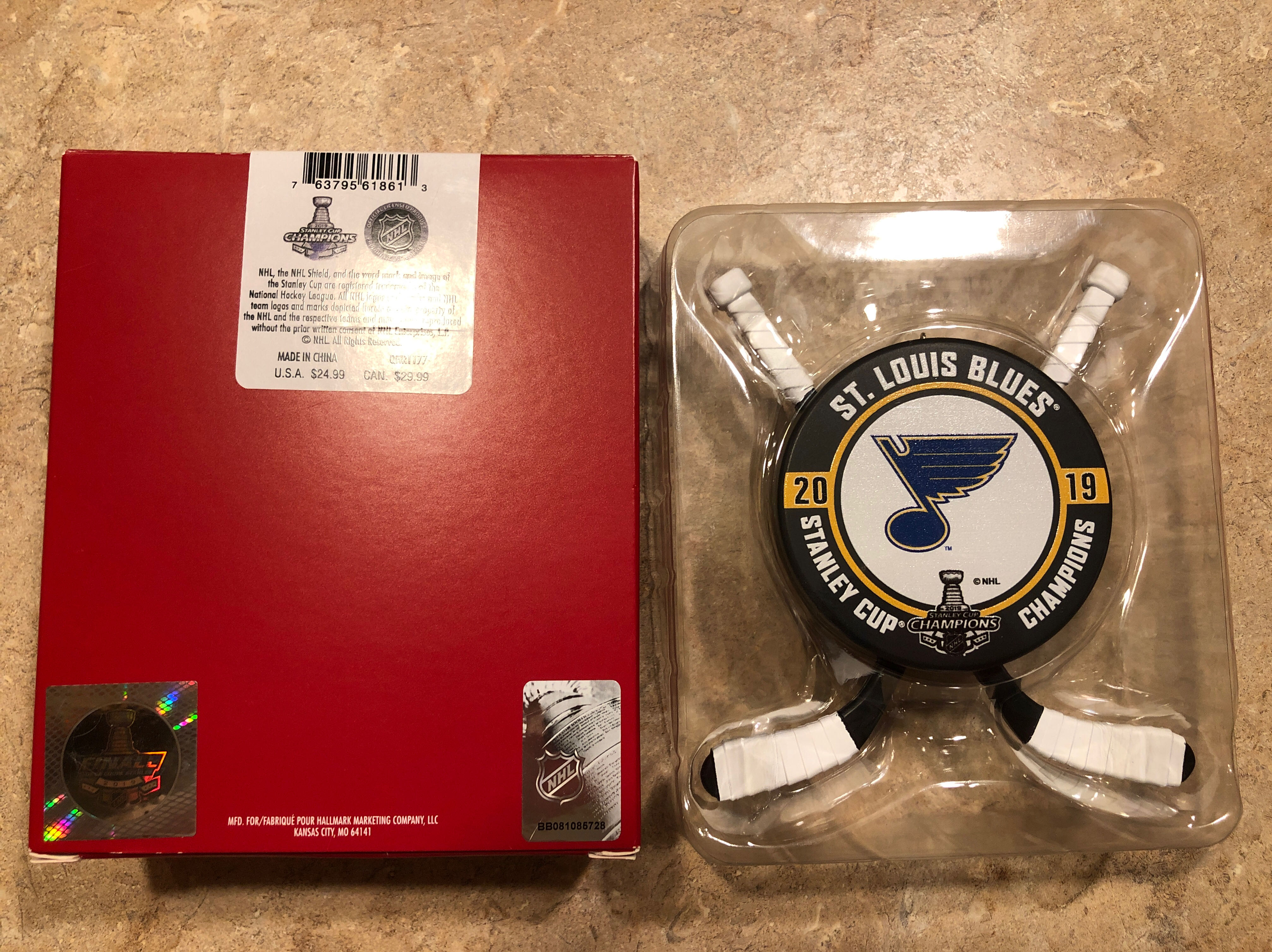 Santa’s Sleigh Ride  ornament collectible - Main Image 2