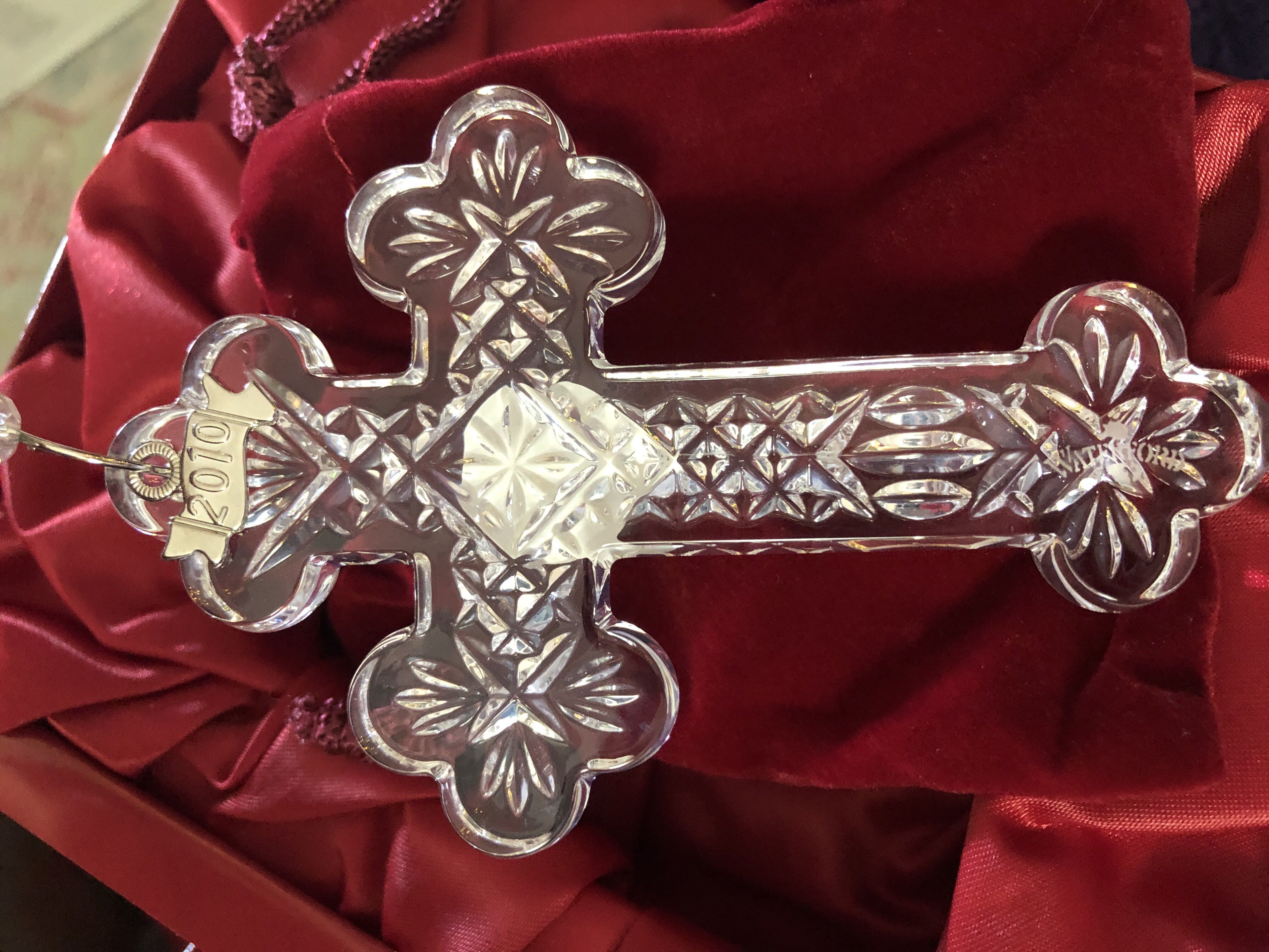 Making Memories 2011 Repaint  ornament collectible - Main Image 2