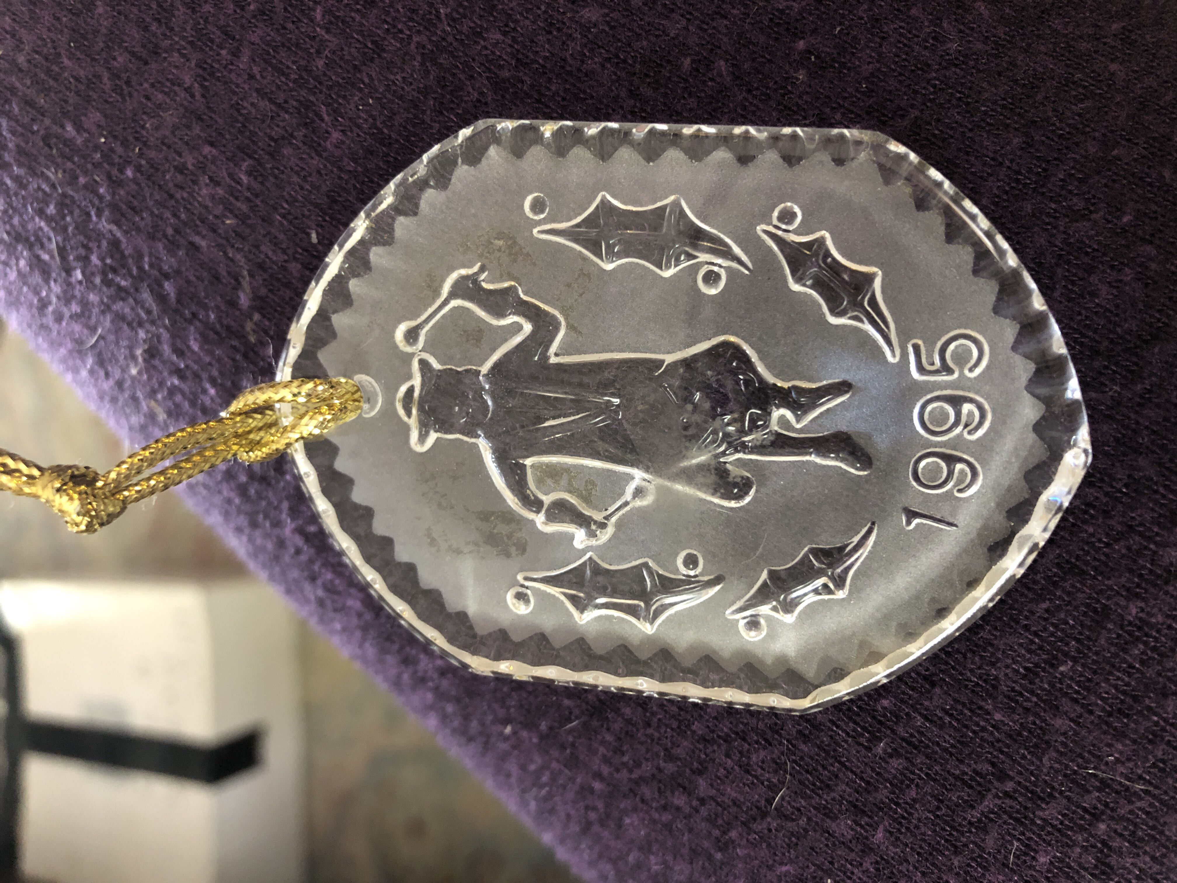 Inge Purple pointed oblong with Gold glitter swirls