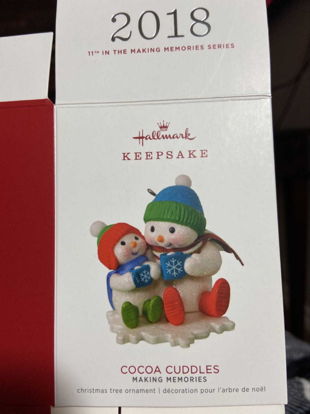 CW Vaseline ball w/ White Flowers & Vines