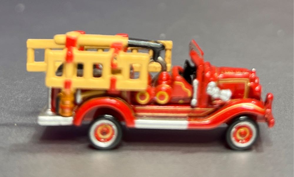 1929 Chevrolet Fire Engine - 1 - Miniature Fire Brigade (Miniature Car) ornament collectible [Barcode 015012798944] - Main Image 3