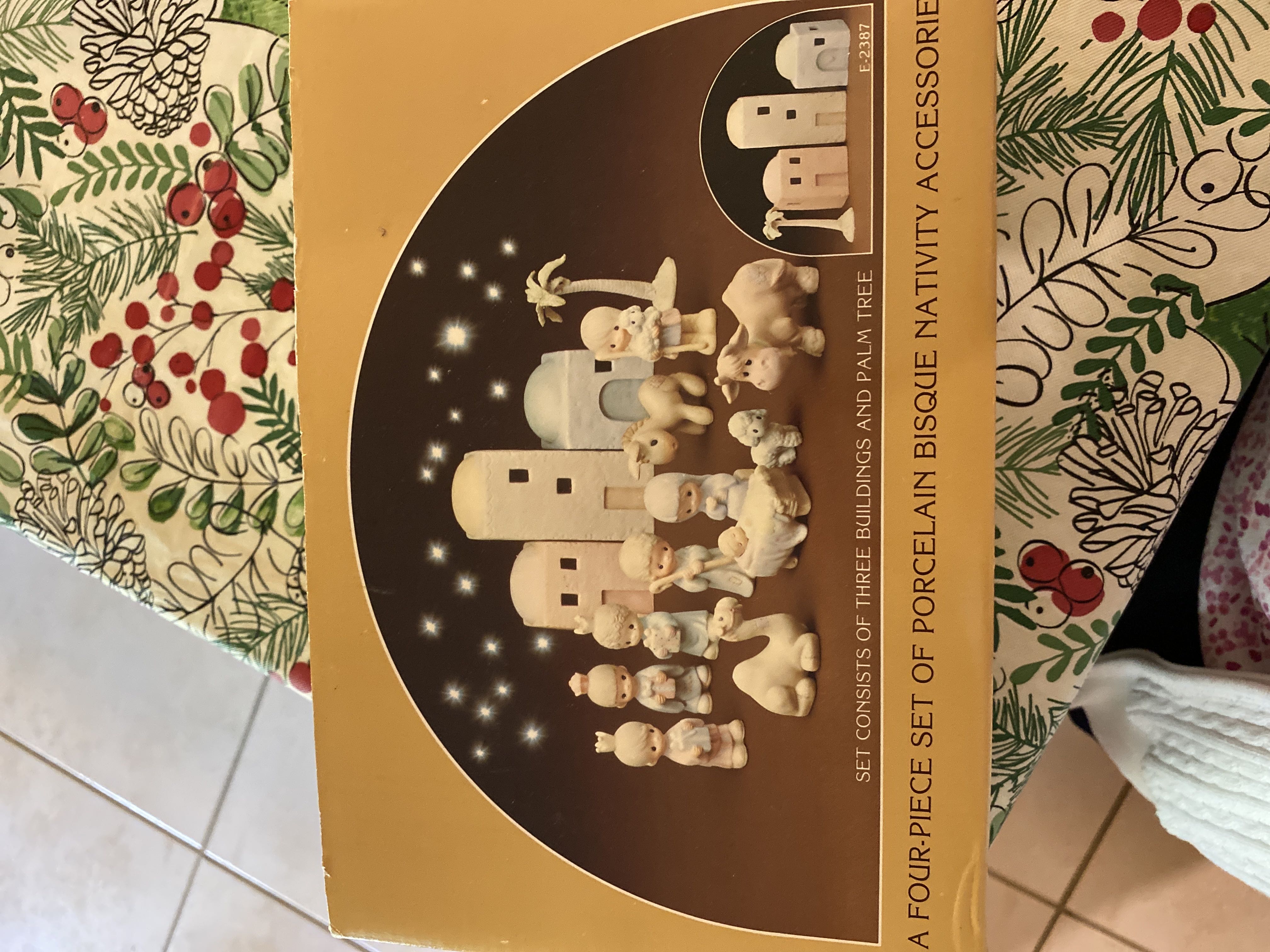 Three Houses & Palm Tree Nativity Accesorio - Flame 1990 Marking (Nativity) ornament collectible - Main Image 2