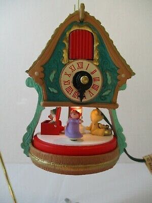 Enchanted Clock - Magic - Light And Motion ornament collectible [Barcode 070000027574] - Main Image 3