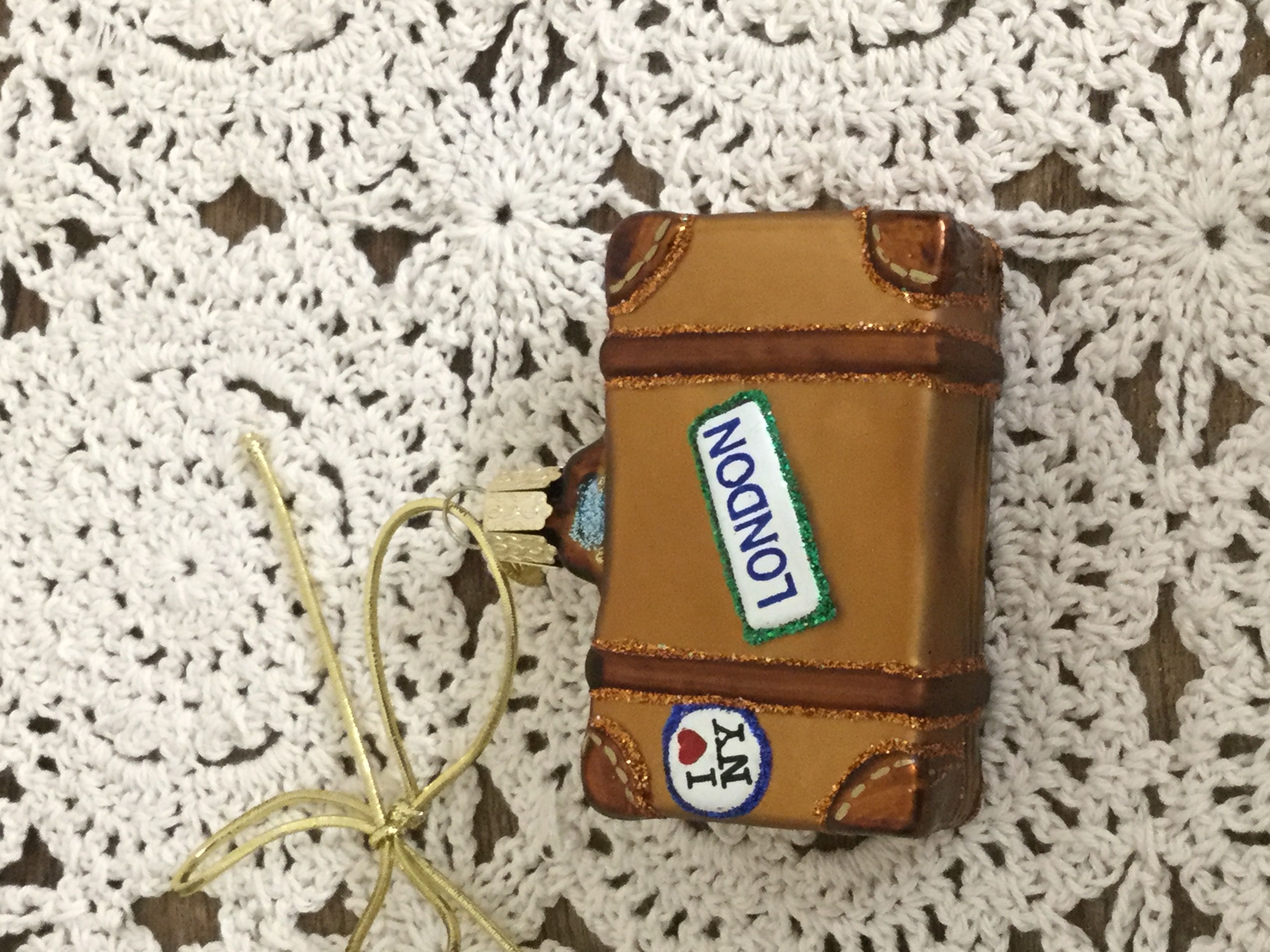 OWC Rome, Paris, London and New York suitcase  ornament collectible - Main Image 2