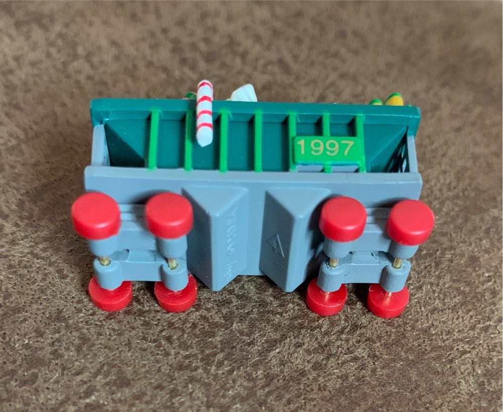 Noel R.R. #9 - Candy Car - Noel R. R. Miniature (Miniature Railroad) ornament collectible [Barcode 015012374872] - Main Image 4