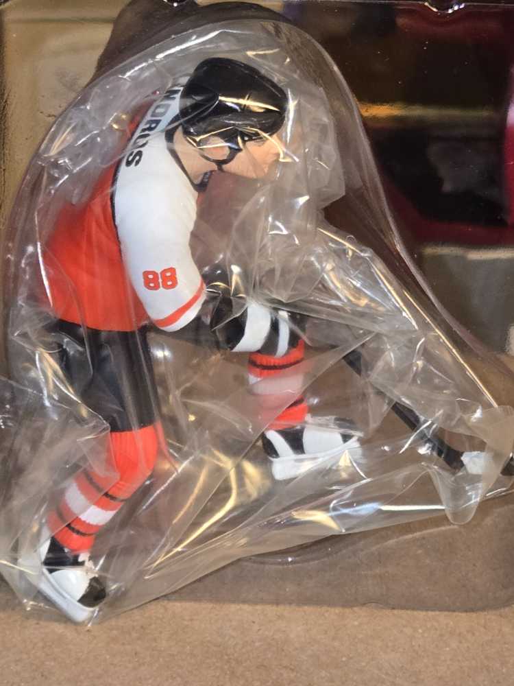 Lindros, Eric - Hockey Greats (Hockey) ornament collectible [Barcode 015012569483] - Main Image 4