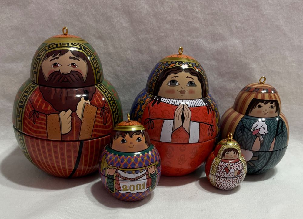 Nesting Nativity - Club Edition Ornament (Nativity) ornament collectible - Main Image 3