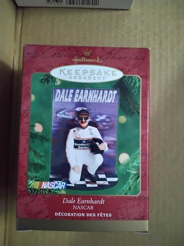 Inge  Pearl finial with Gold trim, 