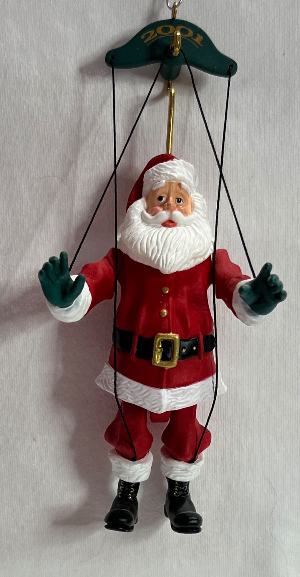 Santa Claus Marionette - Member Exclusive (Santa) ornament collectible [Barcode 015012625042] - Main Image 3