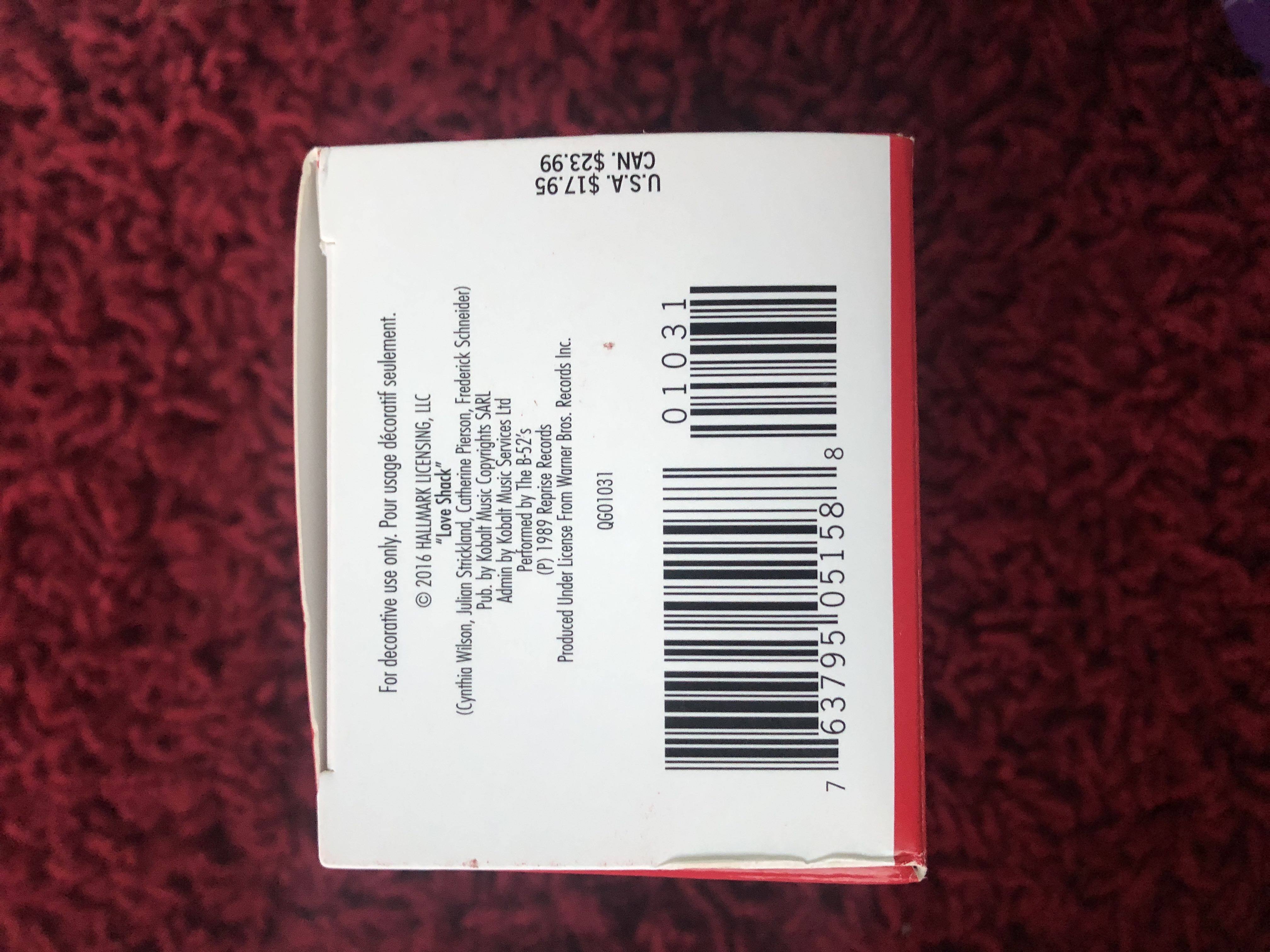 Love Shack - Valentine (Magic-sound) ornament collectible [Barcode 763795051588] - Main Image 4