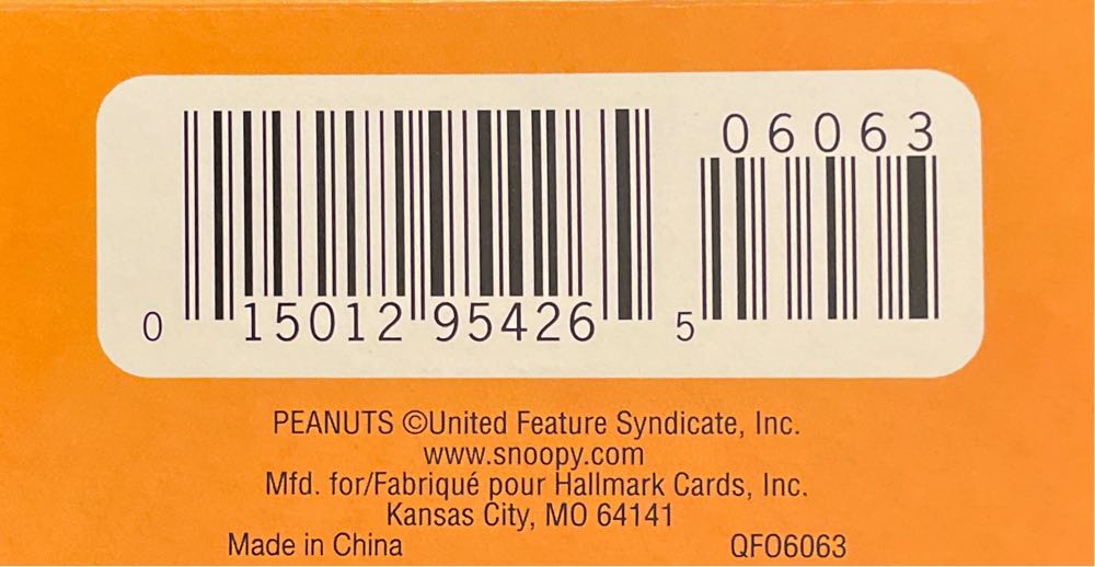 ITGP Snoopy - It’s the Great Pumpkin, Charlie Brown - It’s the Great Pumpkin, Charlie Brown (Halloween - The Peanuts Gang) ornament collectible [Barcode 015012954265] - Main Image 3