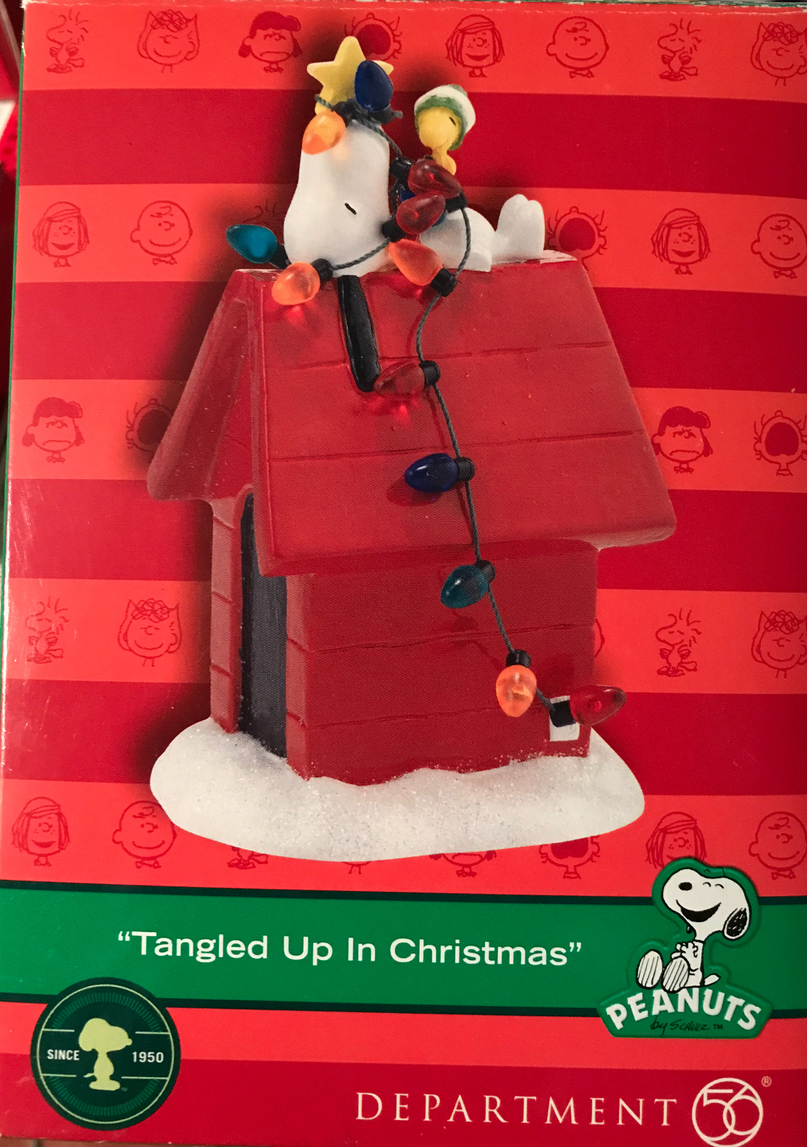 Tangled Up In Christmas  (The Peanuts Gang) ornament collectible [Barcode 400004373245] - Main Image 1