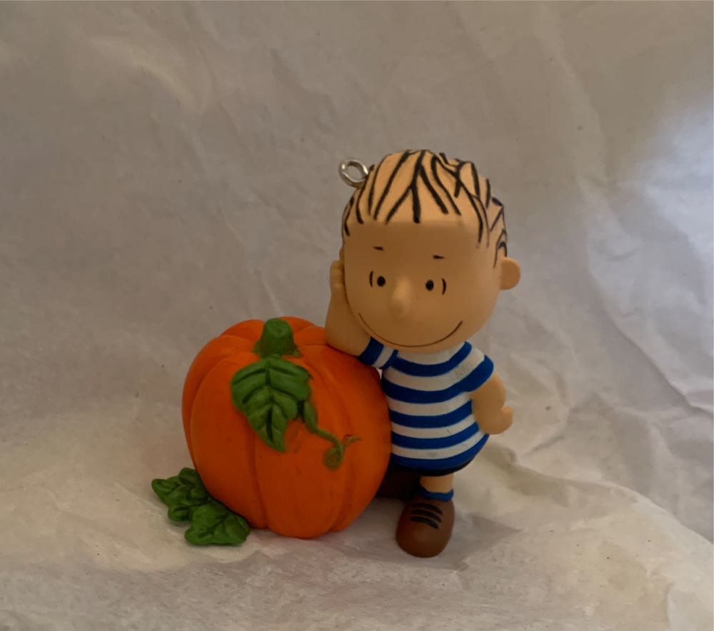 Waiting For The Great Pumpkin - Happiness Is Peanuts All Year Long (3rd In Series) ornament collectible [Barcode 795902345464] - Main Image 3