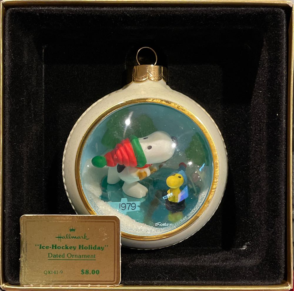 Ice Hockey Holiday - Snoopy And Friends (Panorama) ornament collectible - Main Image 4