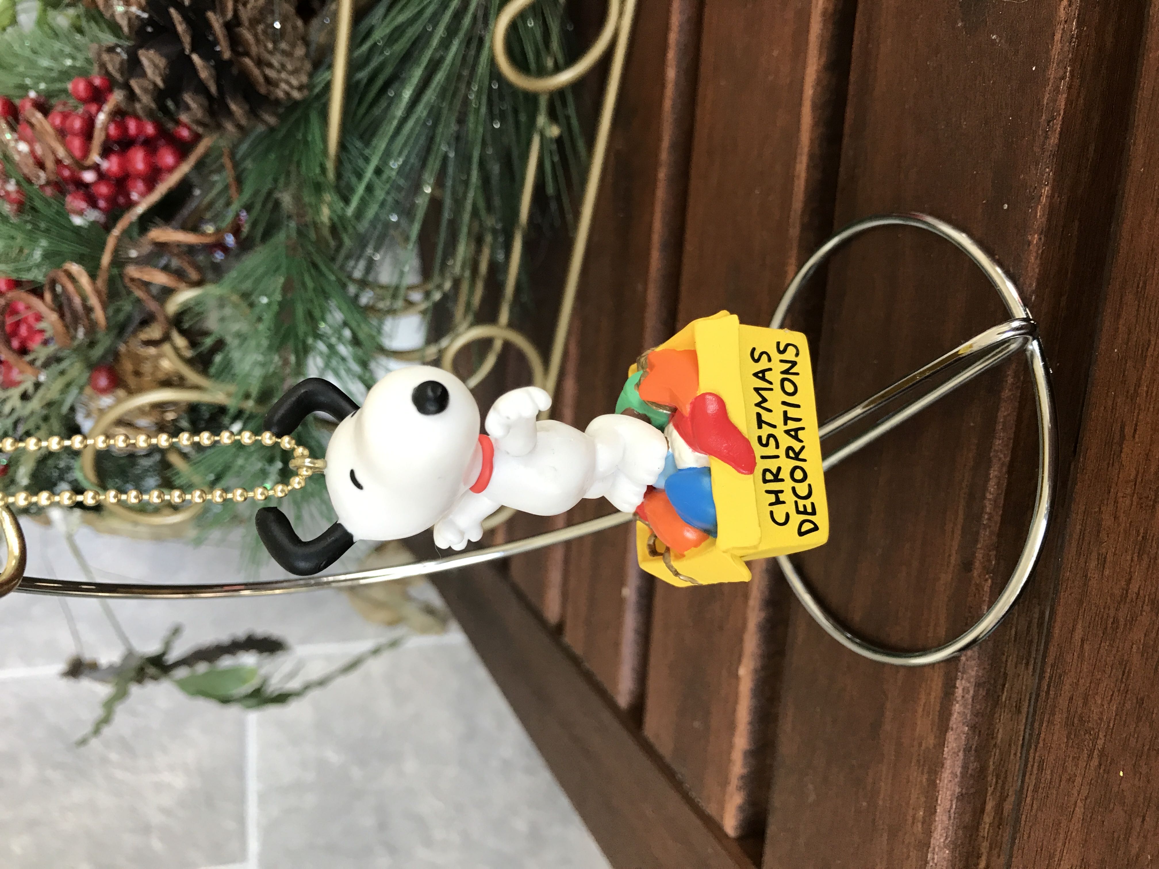 Hallmark DC Comics Batman Bat-Signal Christmas Ornament