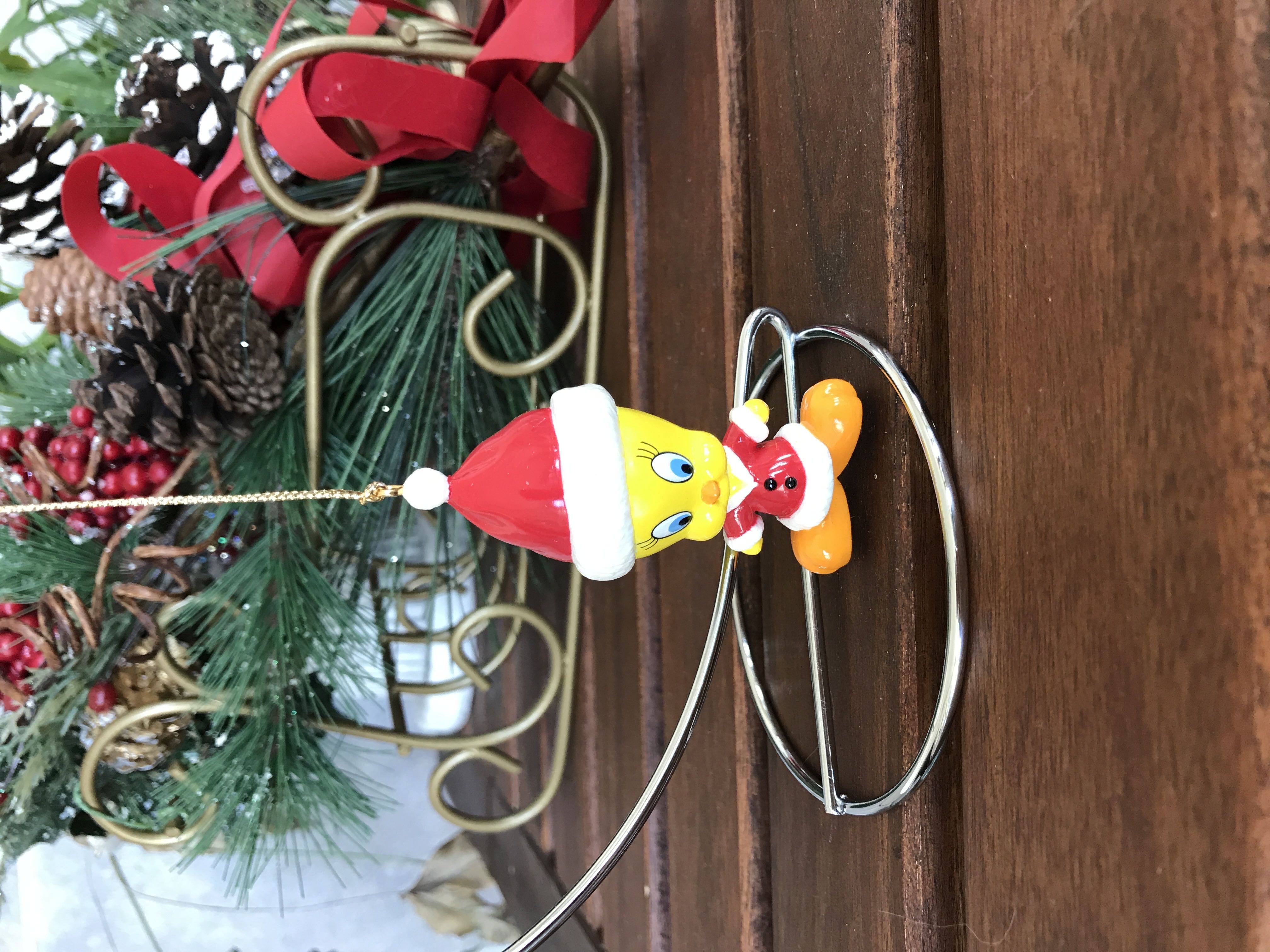 Tweety Bird Santa  (Looney Toons) ornament collectible - Main Image 1