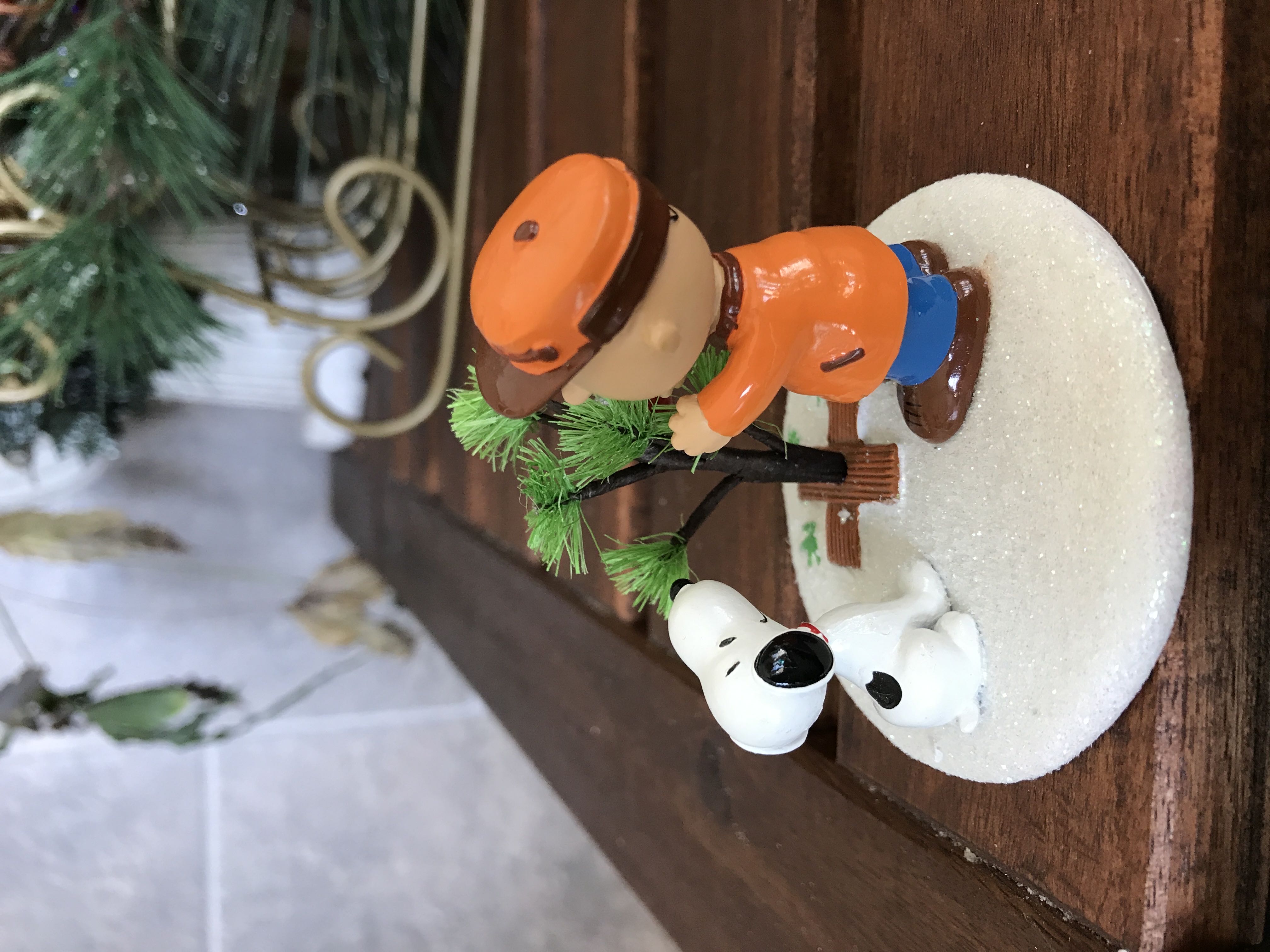 The Perfect Tree  (Peanuts) ornament collectible - Main Image 2