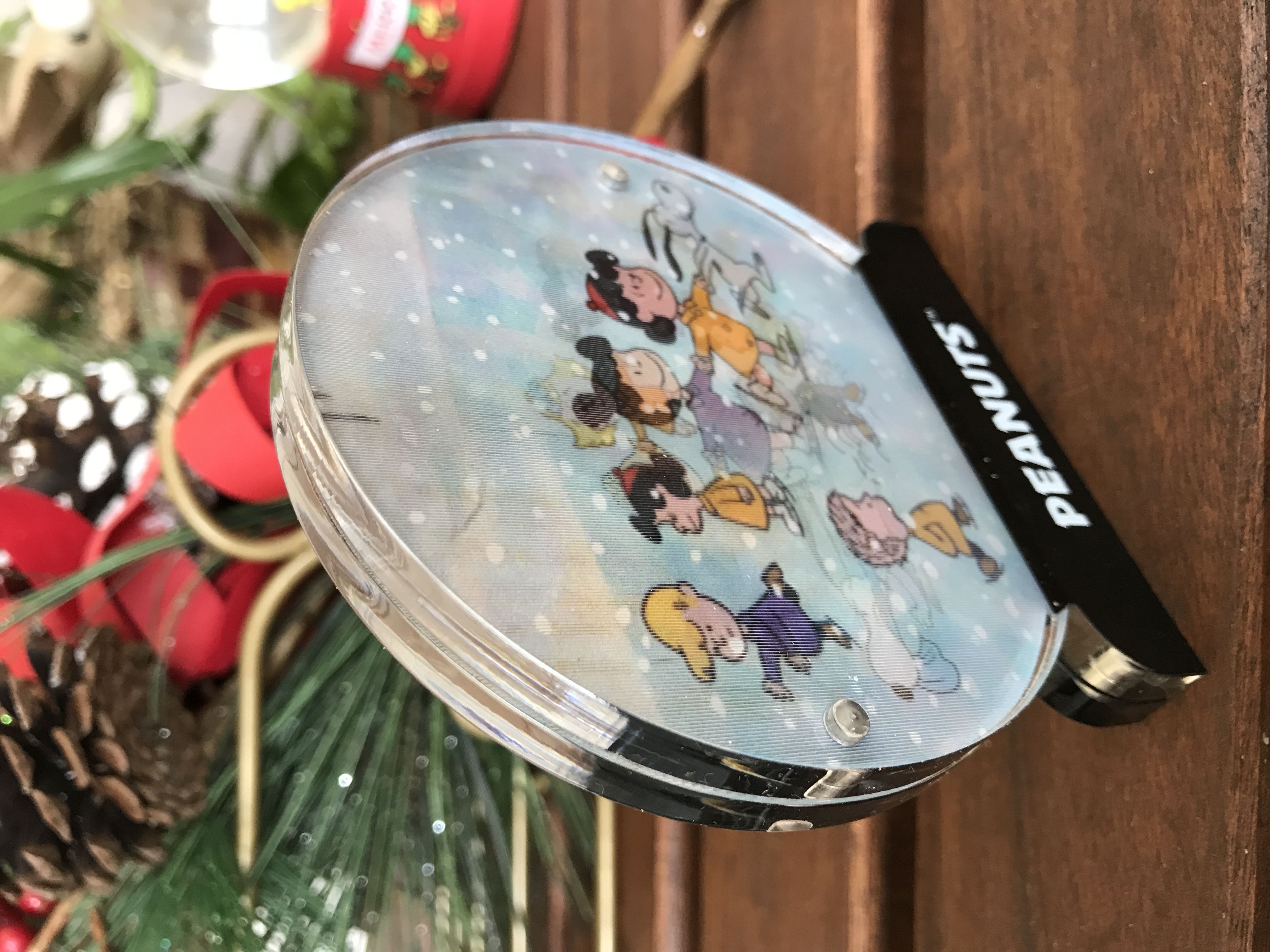 Peanuts Skating  (Peanuts) ornament collectible - Main Image 3