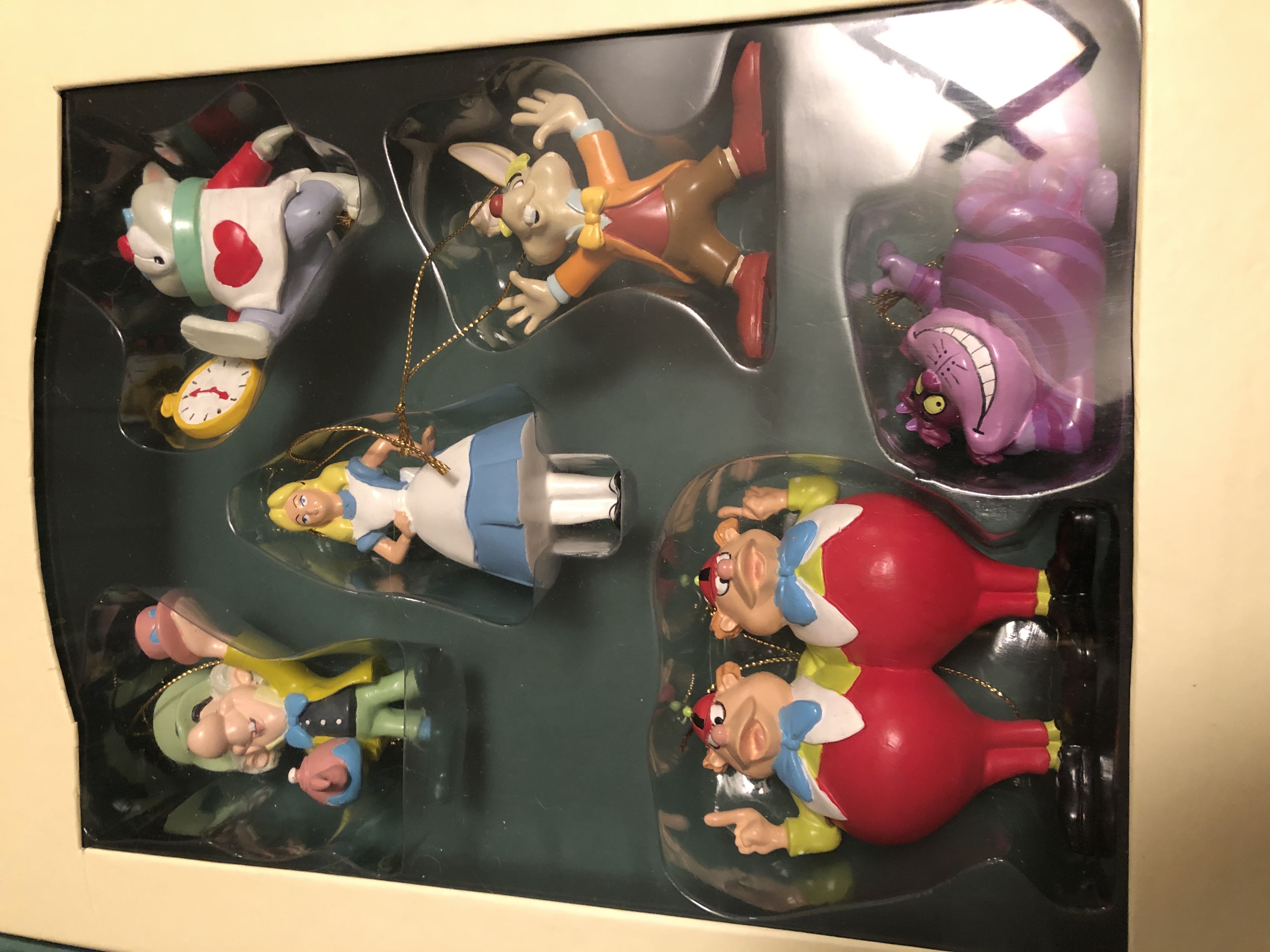 Storybook Mad Hatter - Disney Alice In Wonderland (Walt Disney Productions) ornament collectible - Main Image 2