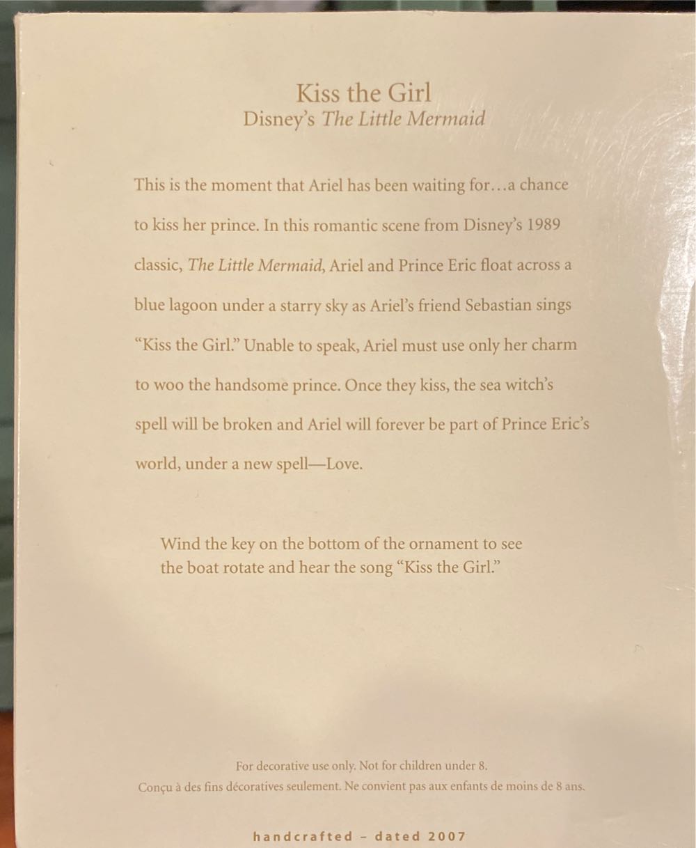 Kiss The Girl - Disney The Little Mermaid (Walt Disney Animated Studios) ornament collectible [Barcode 015012982770] - Main Image 2