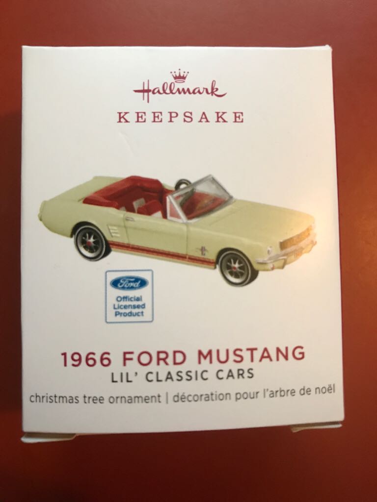 Heirloom Angels 5 - Poinsetta