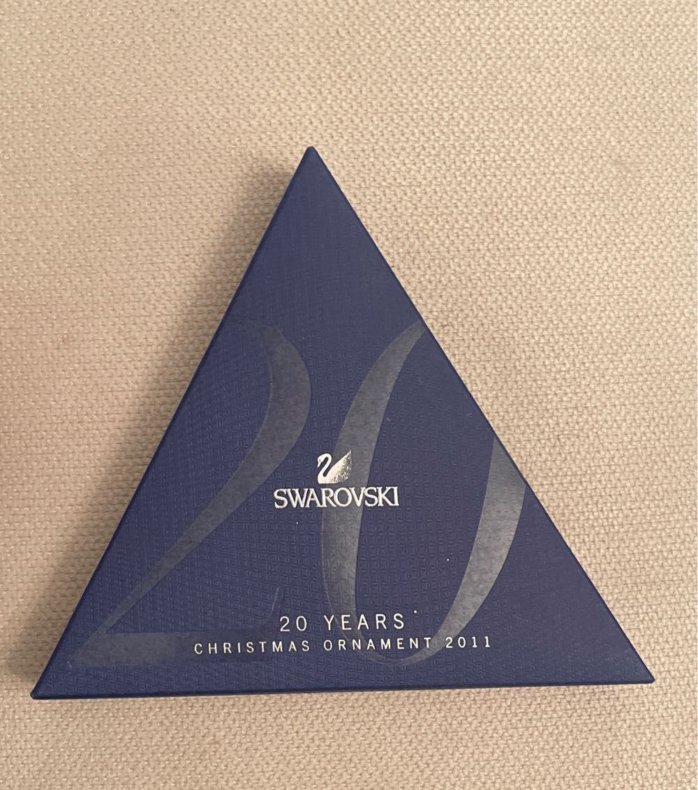 Swarovski 2011 Annual Ornament - Annual (Snowflake Yearly Ornament) ornament collectible [Barcode 768549385421] - Main Image 2