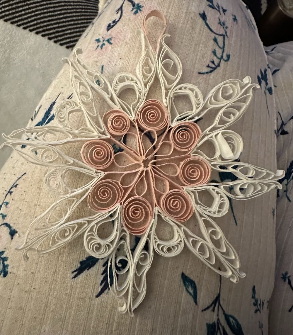 Paper Snowflake  ornament collectible - Main Image 2