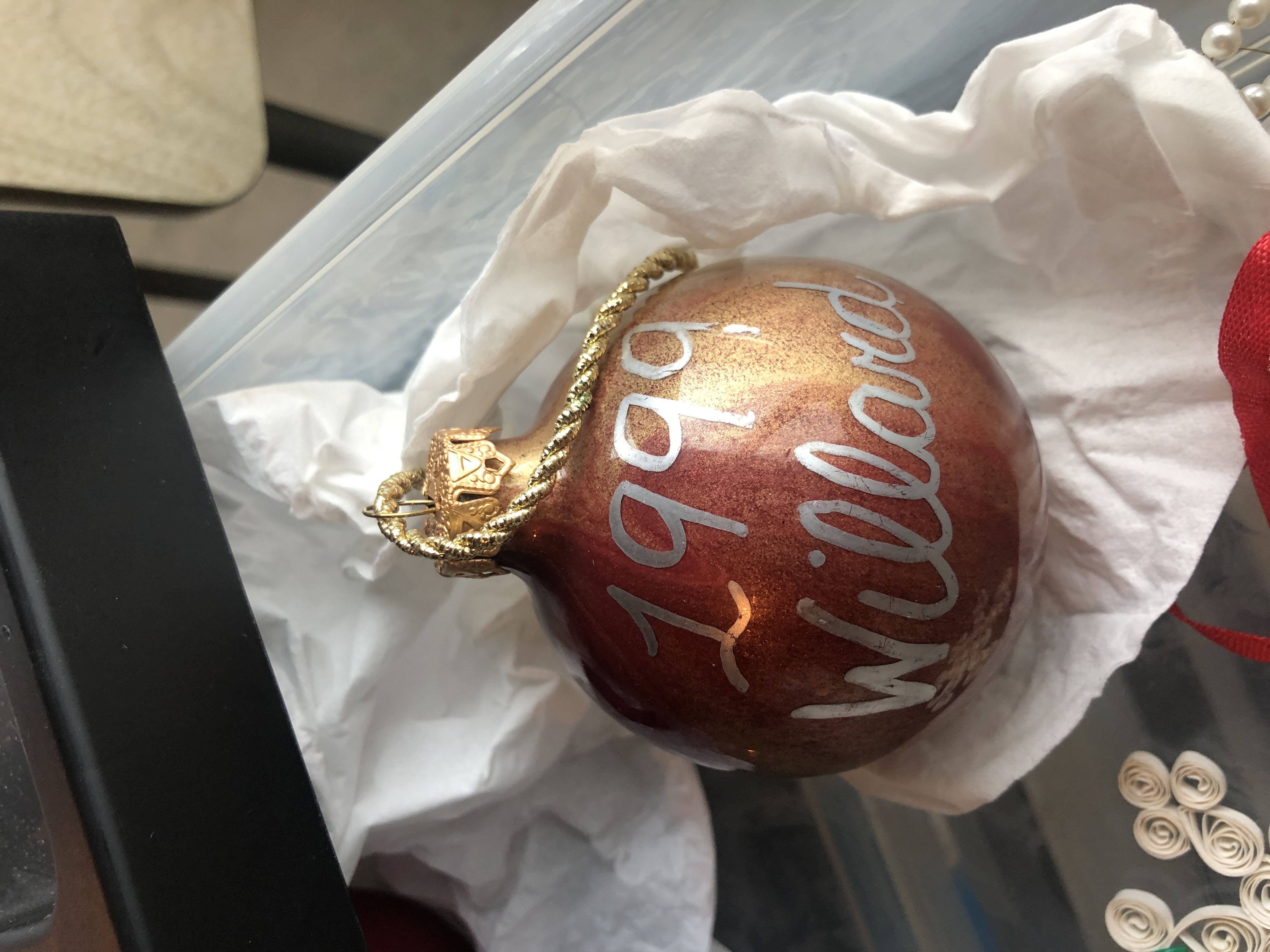 Willard 1999 Ball  ornament collectible - Main Image 1