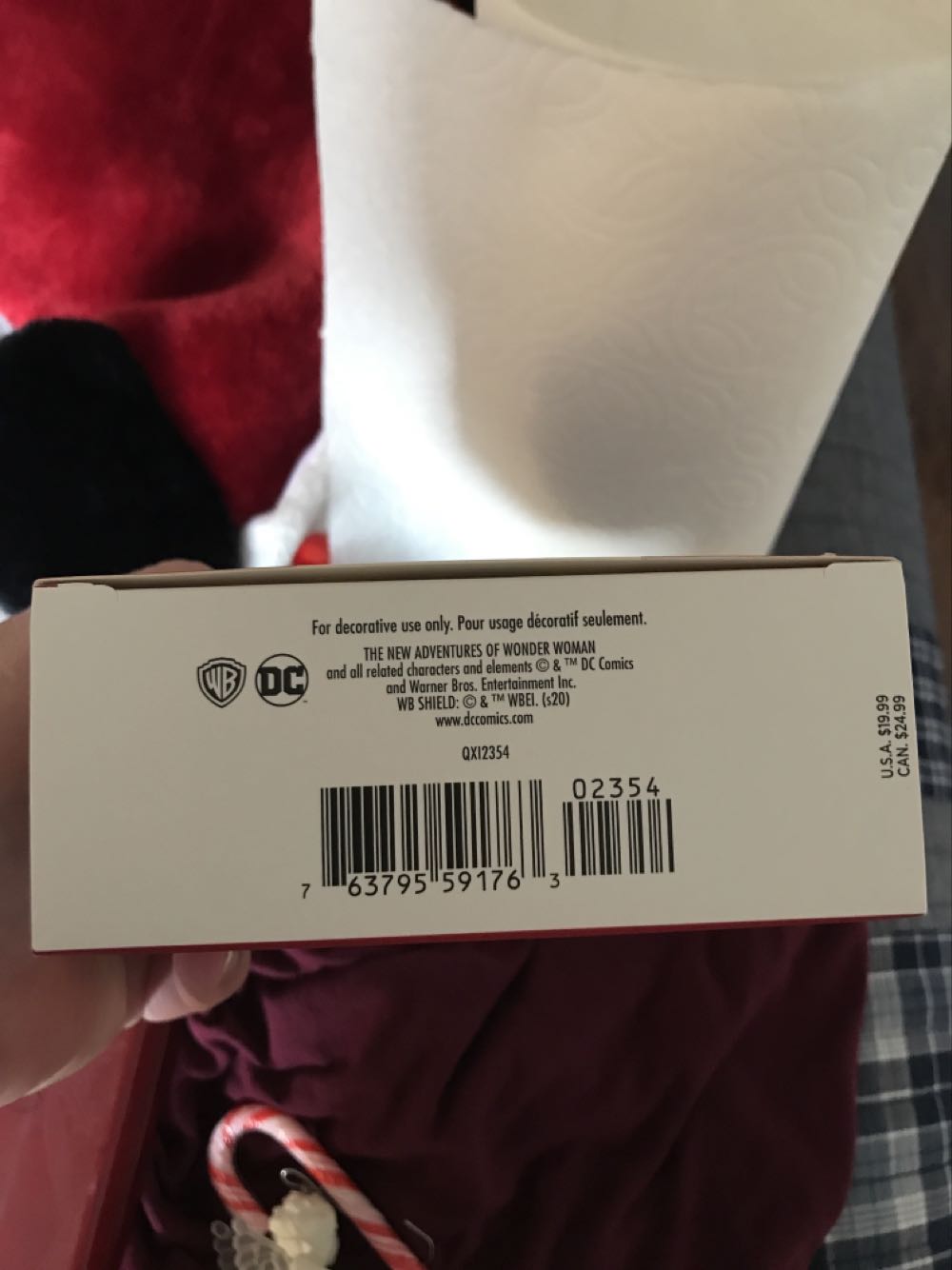 Lynda Carter As Wonder Woman - Wonder Woman (Movies & TV) ornament collectible [Barcode 763795591763] - Main Image 3