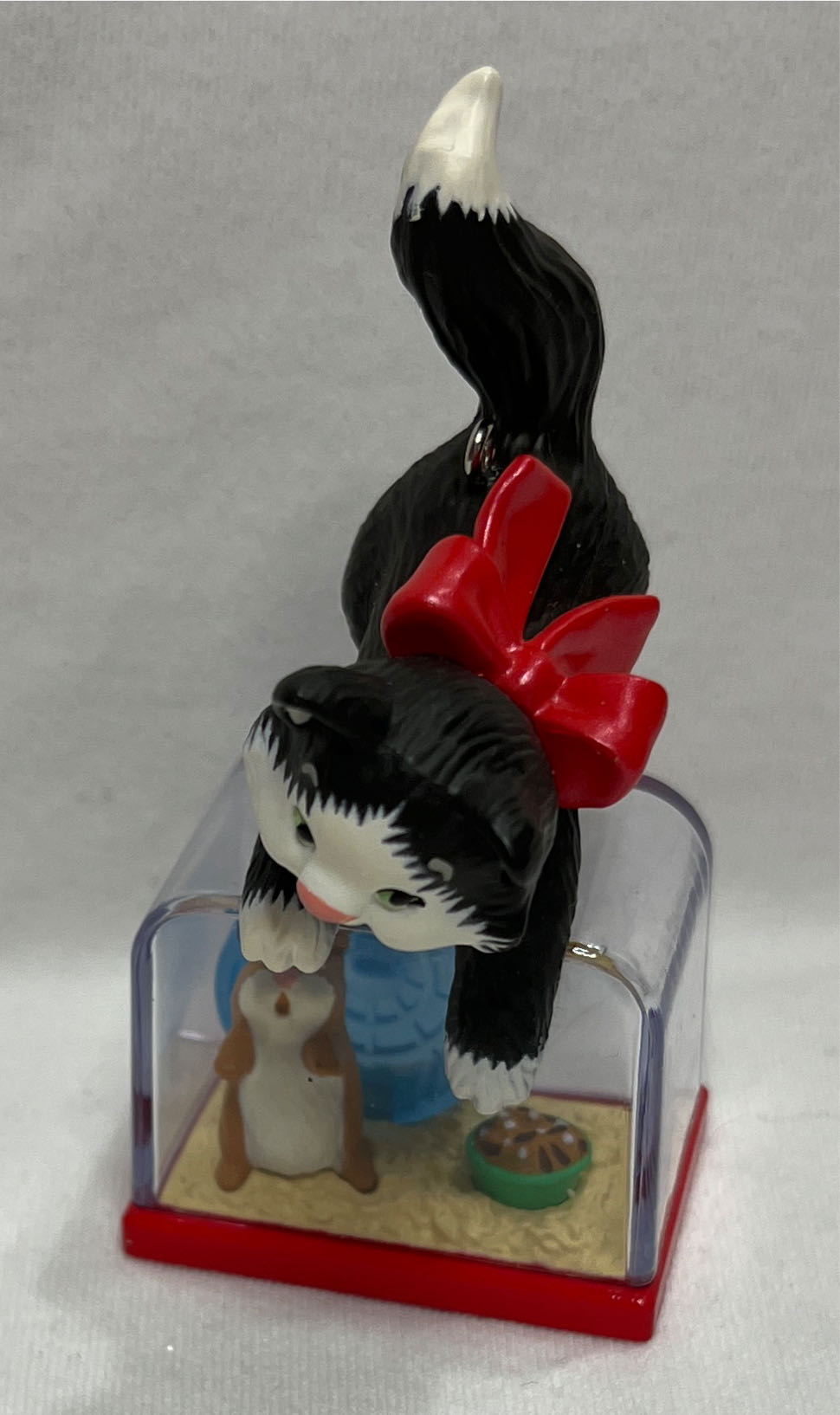 Mischievous Kittens 2020 #22 - Mischievous Kittens Series (Hallmark Ornament) ornament collectible [Barcode 763795551781] - Main Image 3