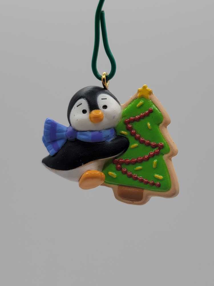 Miniature Petite Penguins A Christmas Cookie - Penguin Pals (Miniature Food Tree) ornament collectible [Barcode 763795600748] - Main Image 3