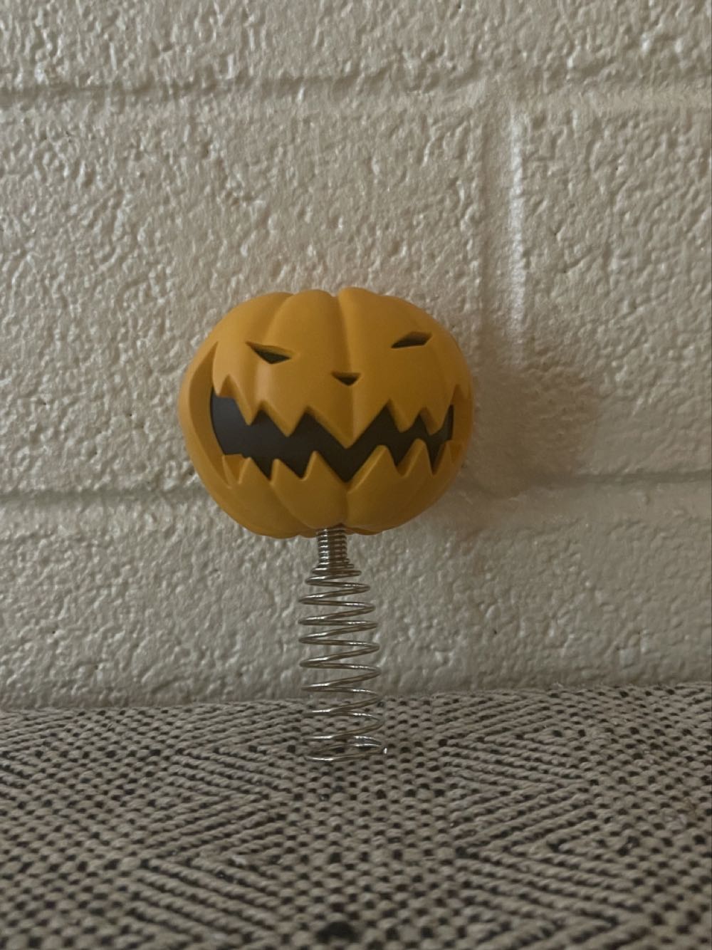 Nightmare Before Christmas 2021 Miniature Pumpkin King tree topper - The Nightmare Before Christmas (Nightmare Before Christmas (Tim Burton)) ornament collectible [Barcode 763795659616] - Main Image 4