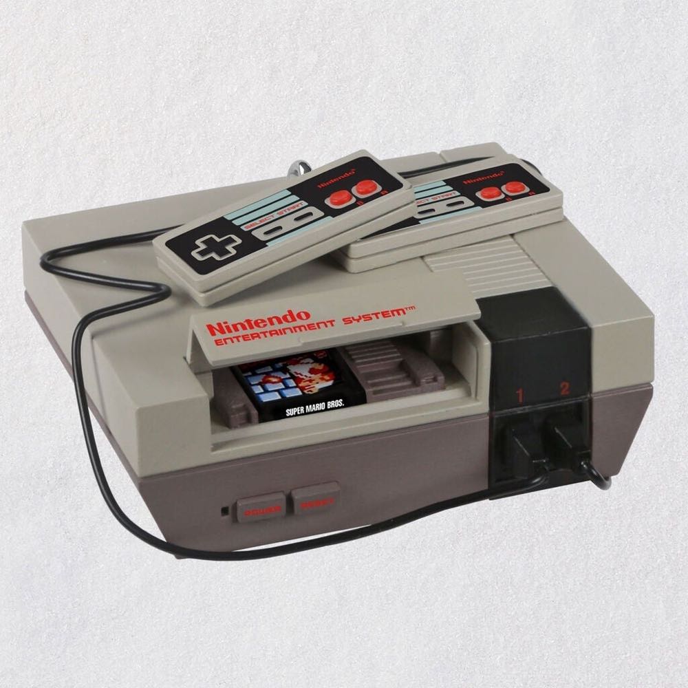 Nintendo: NES Console 2020 - NES Console (Nitendo Entertainment System) ornament collectible [Barcode 763795625703] - Main Image 3