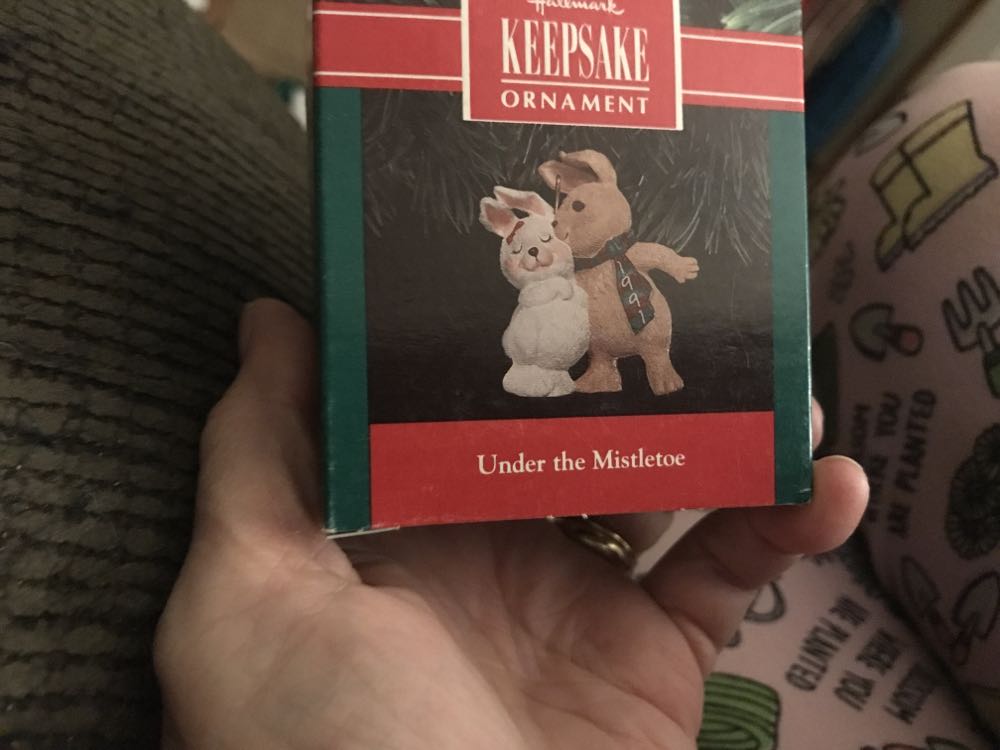 Medium Ree House With Green Roof And Blue Trees