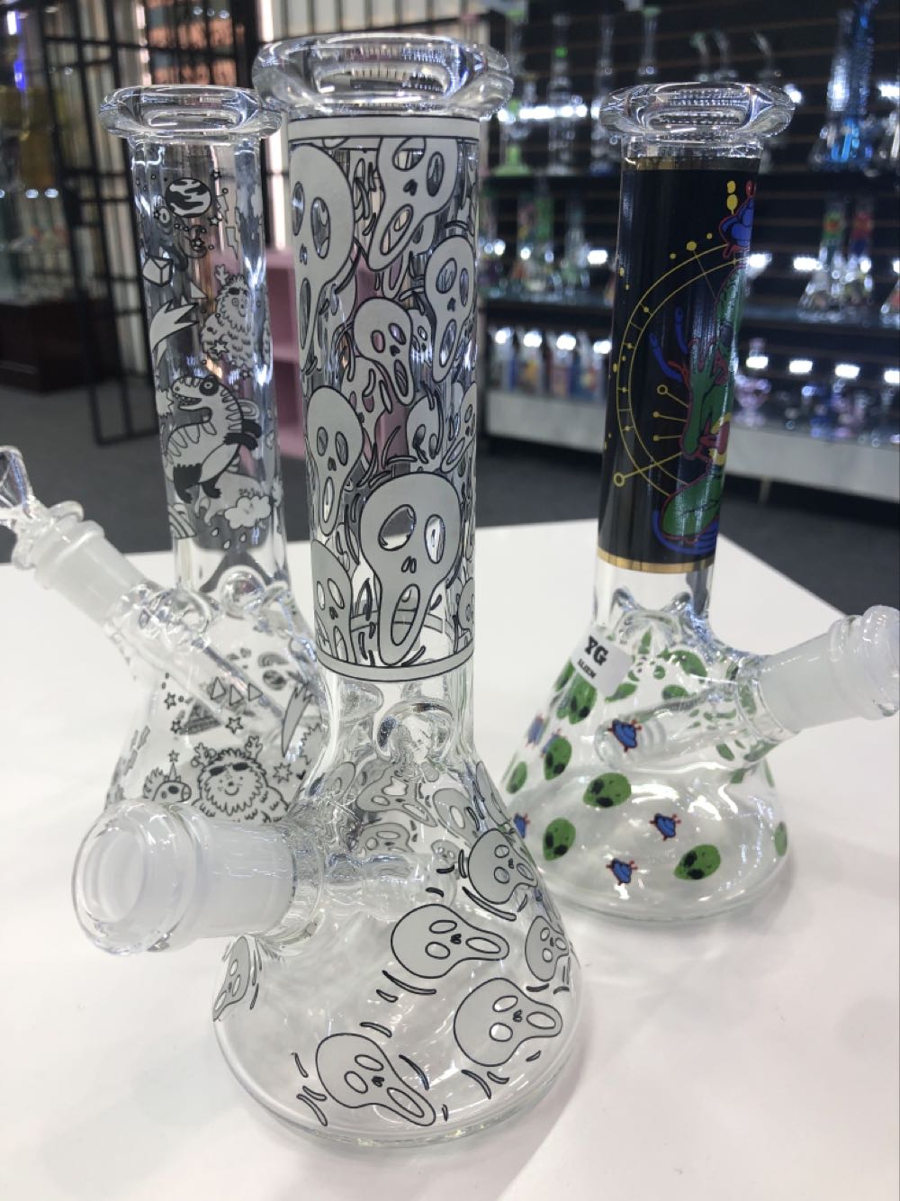 YG  (Beaker) ornament collectible - Main Image 3