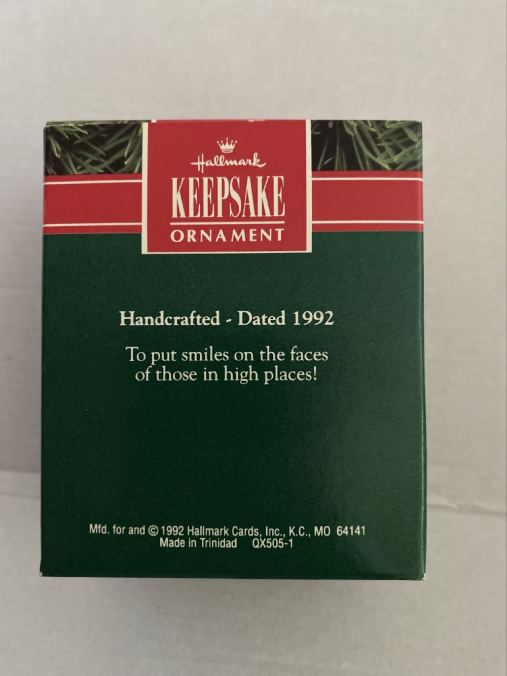 VP of Important Stuff - Penguins ornament collectible [Barcode 070000027420] - Main Image 2