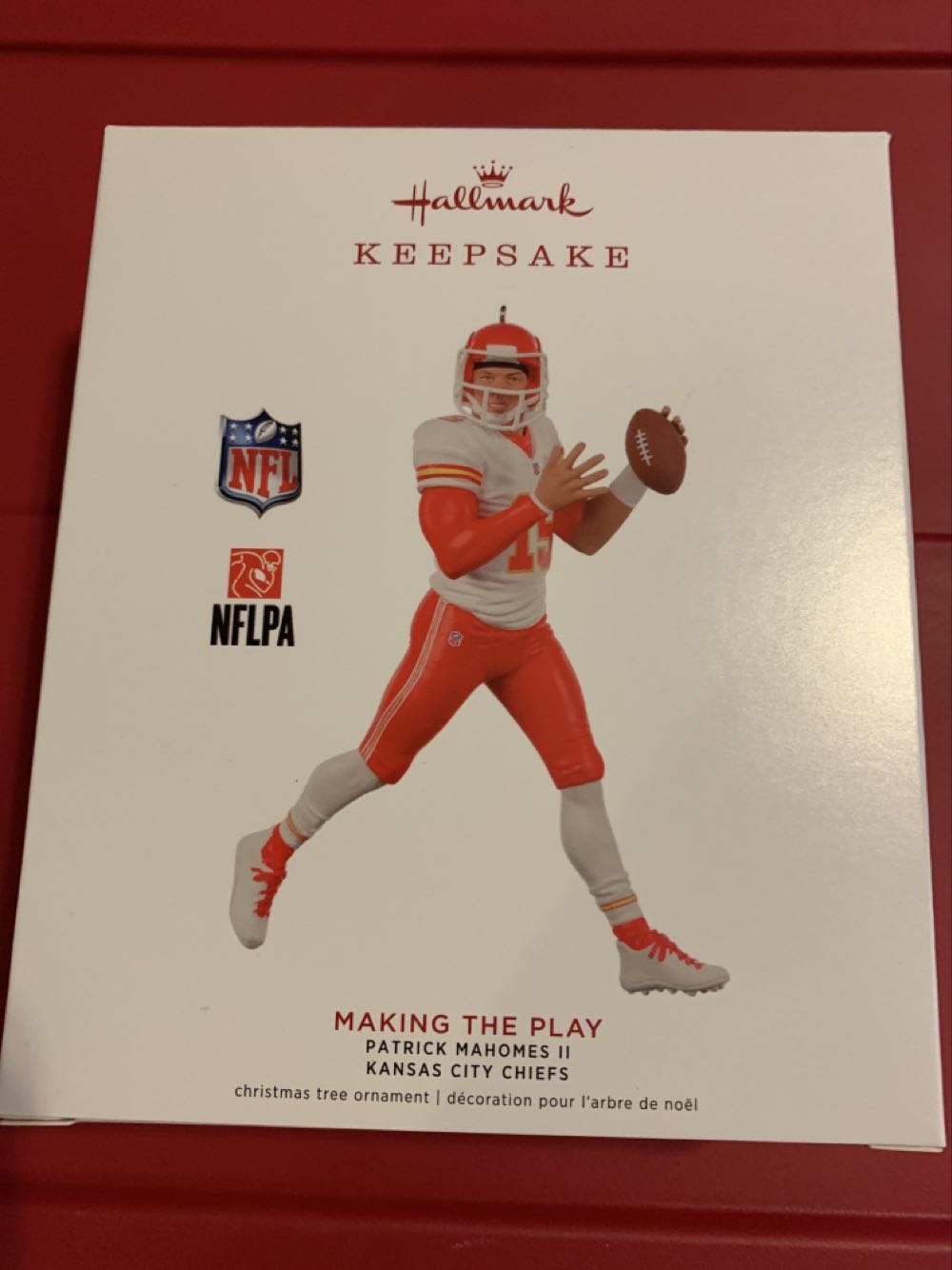 Making The Play  (Hallmark Keepsake) ornament collectible [Barcode 763795592593] - Main Image 1