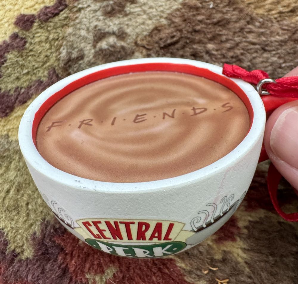 Friends Central Perk Cafe Coffee Cup* - Friends (Friends) ornament collectible [Barcode 763795524907] - Main Image 3