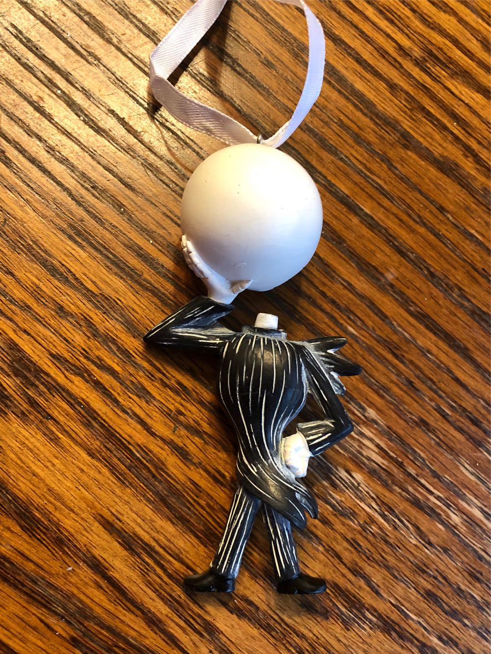 Jack Skellington  (Nightmare Before Christmas) ornament collectible [Barcode 763795576586] - Main Image 2