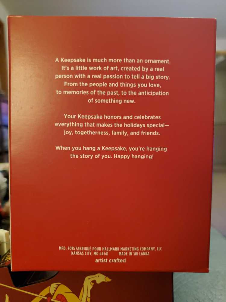 The Legend Lives On - Batman: The Animated Series (Superheroes) ornament collectible [Barcode 763795609376] - Main Image 2