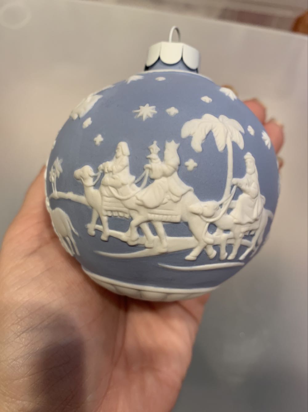 Nativity  (Classic Christmas) ornament collectible - Main Image 2